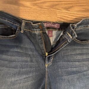 Gloria Vanderbilt Women’s Jeans size 12